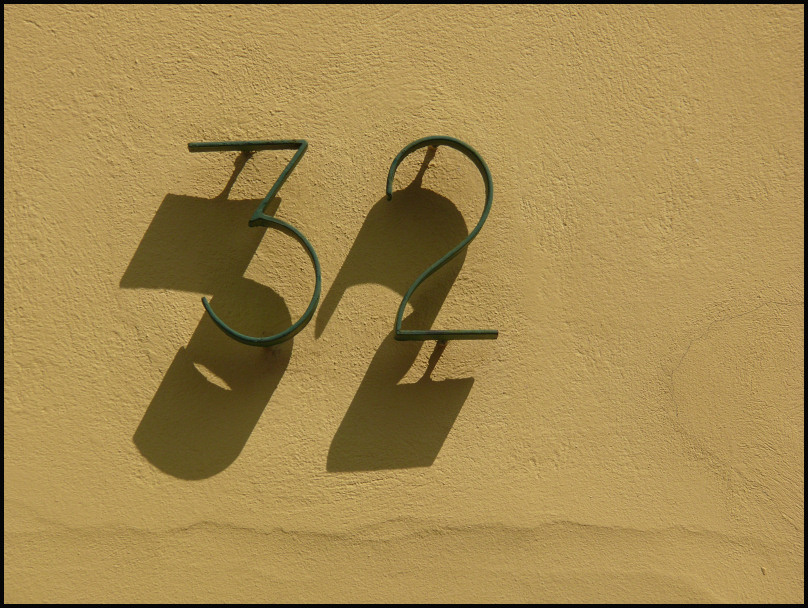 32