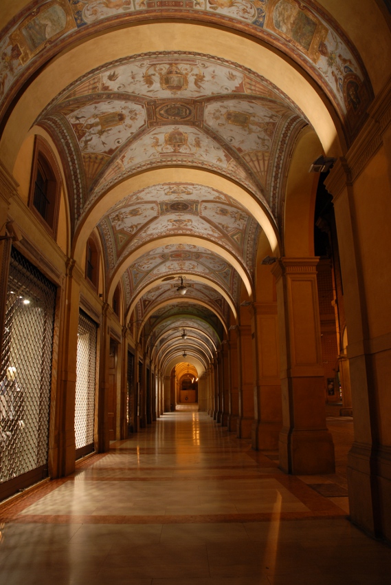  Bologna/ - Portico del Pavaglione