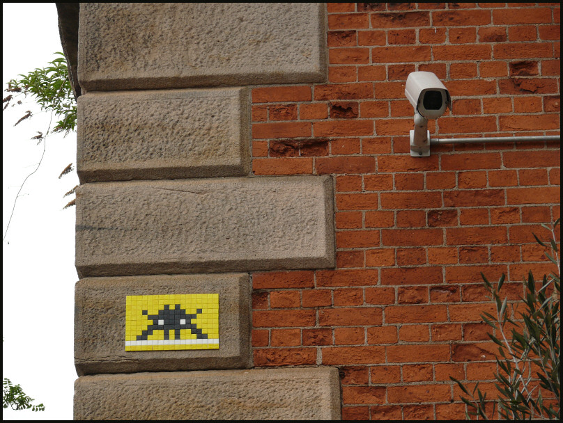  Invader