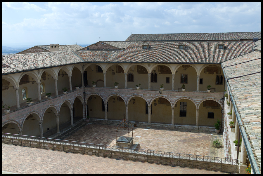  Assisi