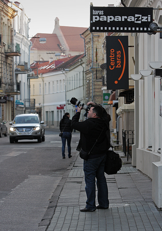 Paparazzi
