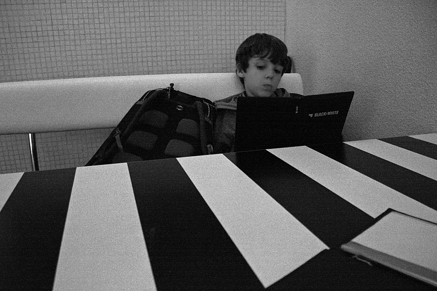  [black & white]