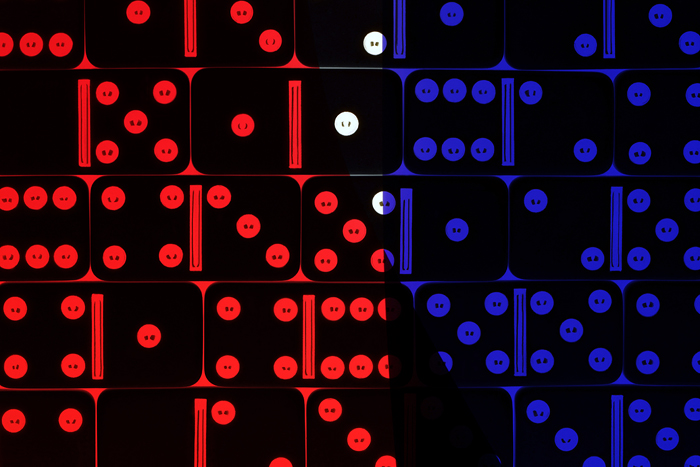  Domino