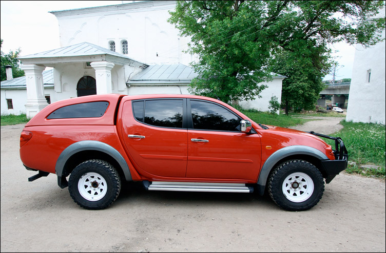  L200  