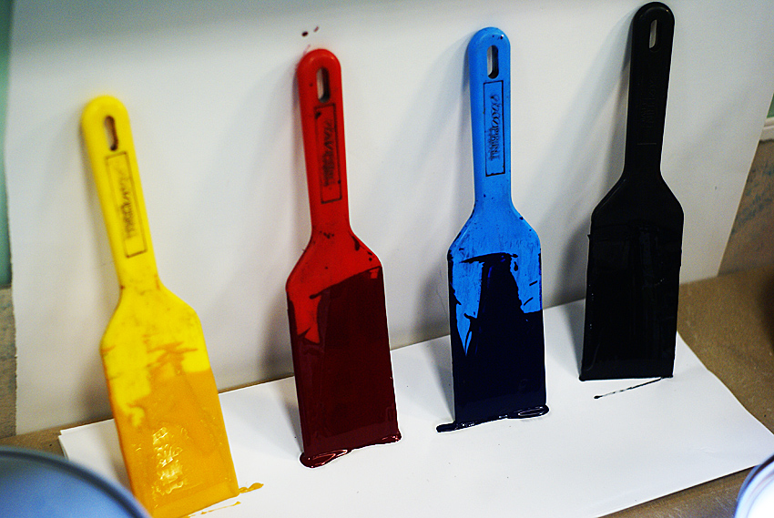  CMYK