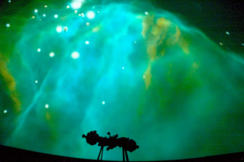  Universum