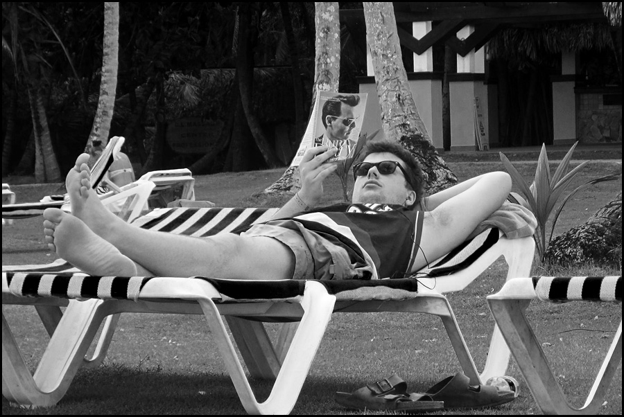  Relax Buddy - it`s Sunday