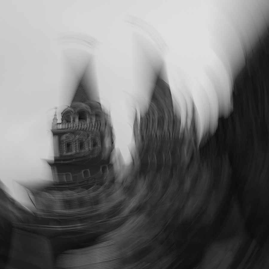  [  ]
