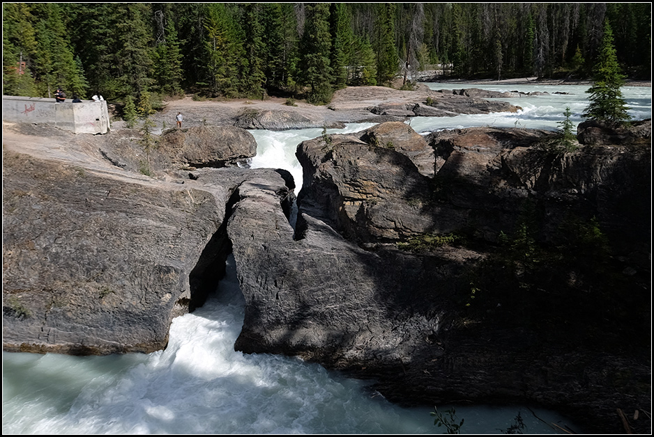  Natural Bridge, Yoho NP