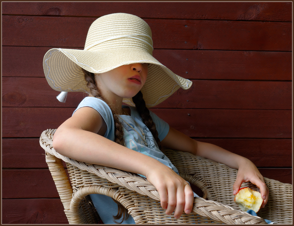  Lady with Apple