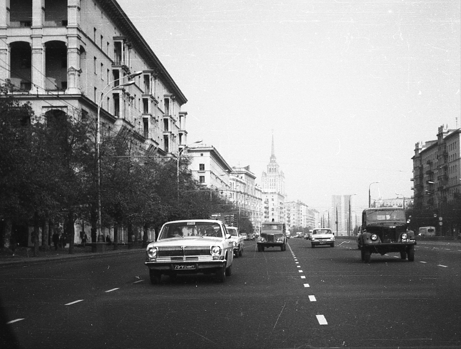  1976