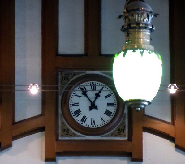 ���������� ****